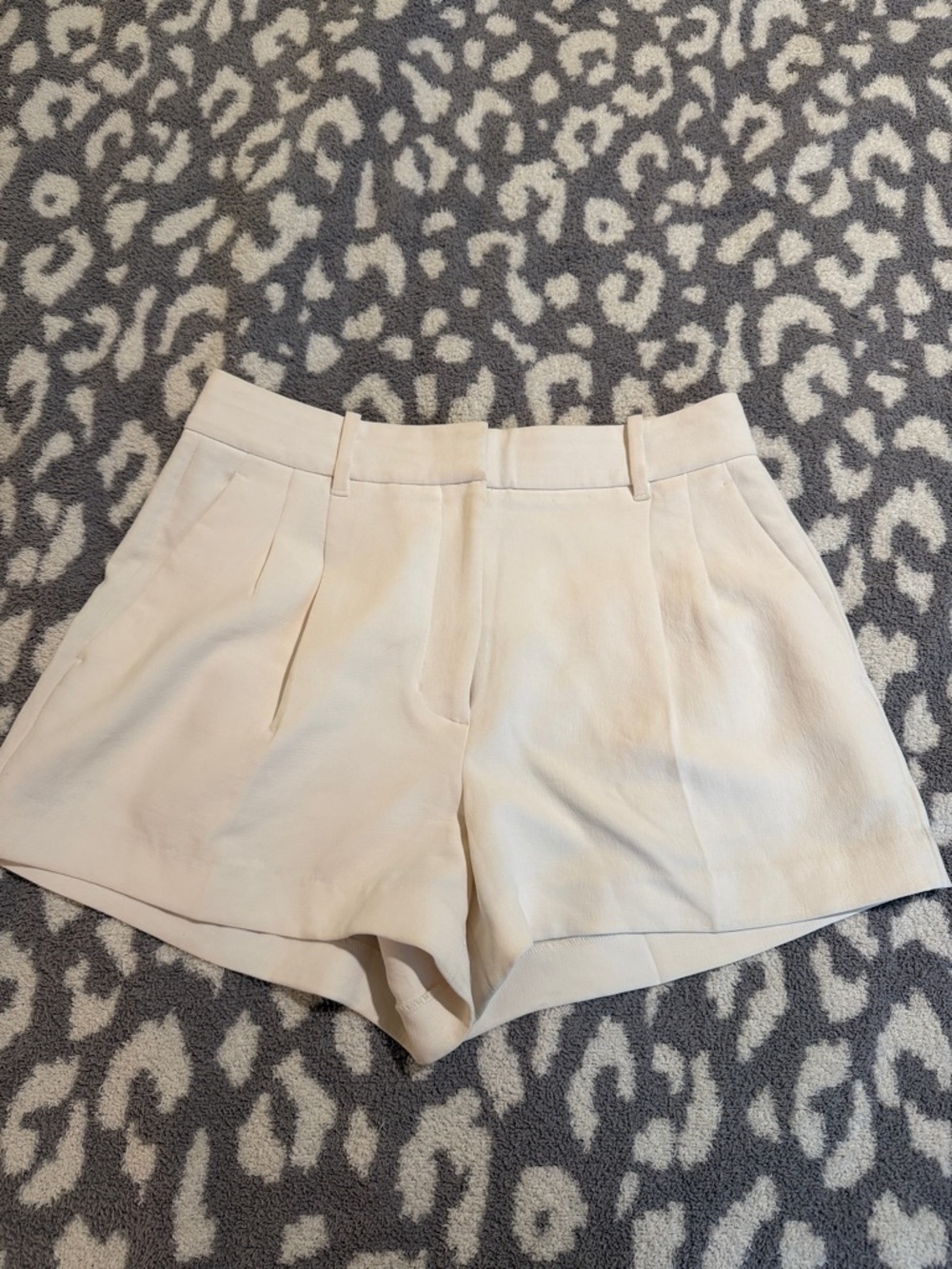 Aritzia Effortless Cream High-Waist Pleated Shorts